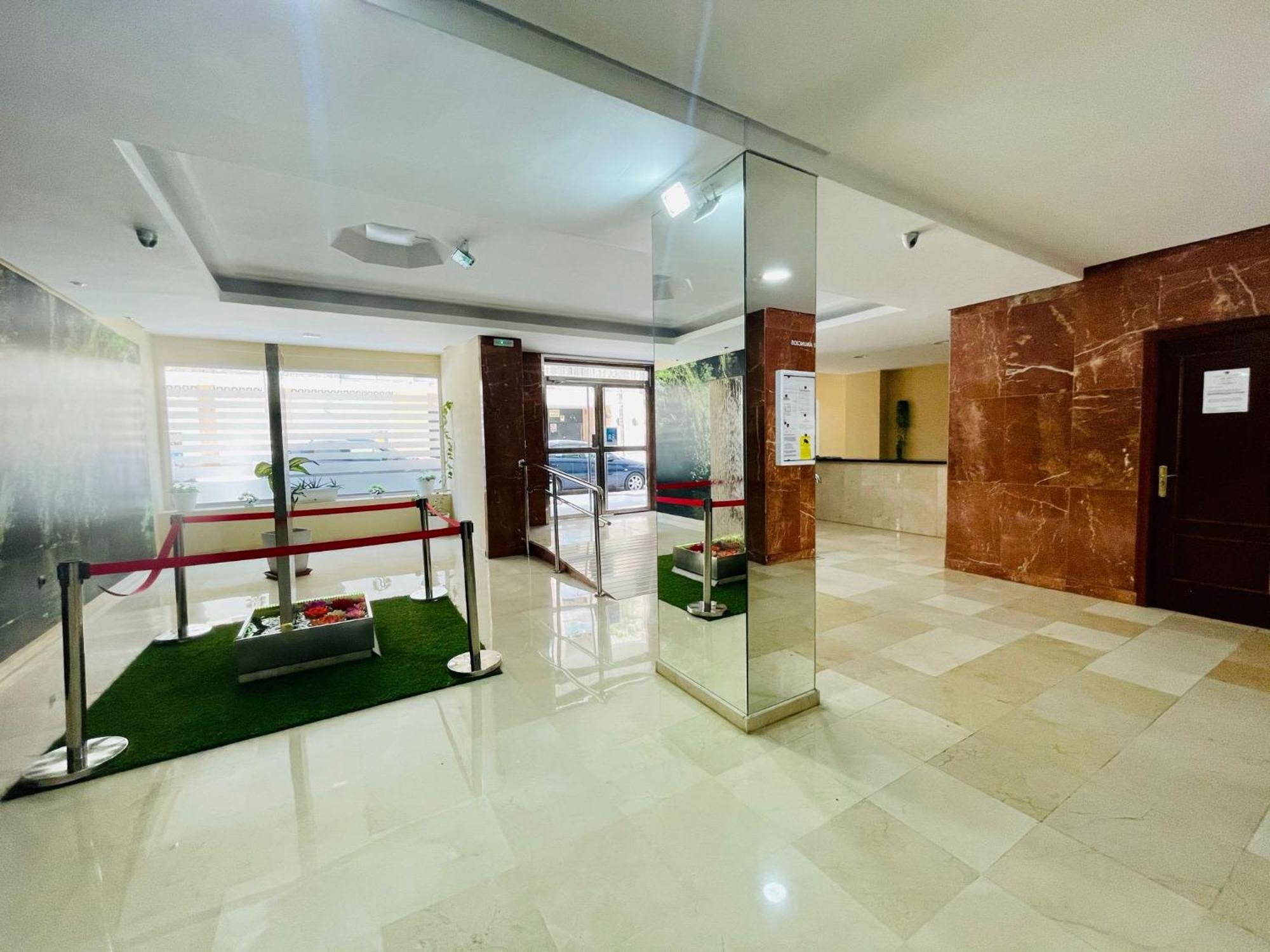 Elegant Studio With Pool And Seaview 托雷莫利诺斯 外观 照片