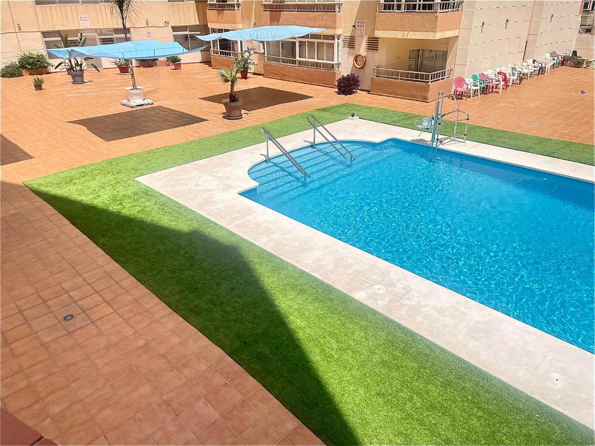 Elegant Studio With Pool And Seaview 托雷莫利诺斯 外观 照片